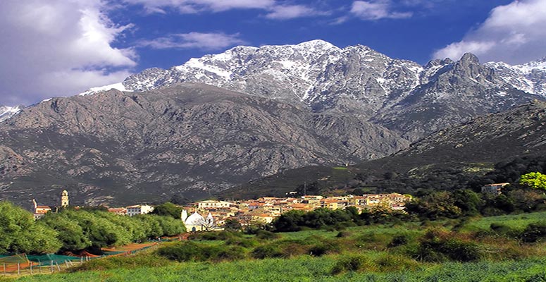 les montagnes en Corse