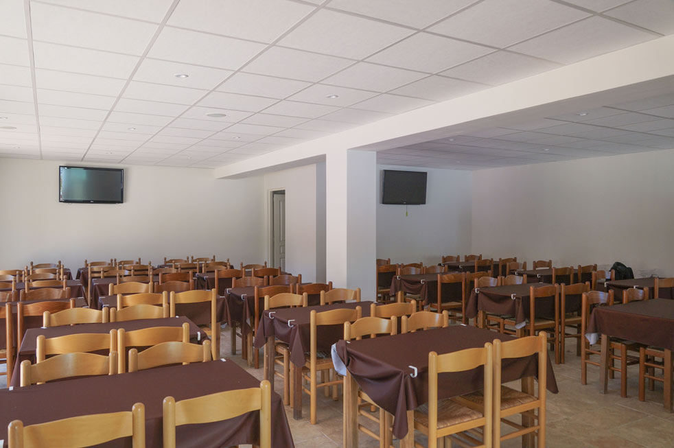 rooms with chairs camping Corse